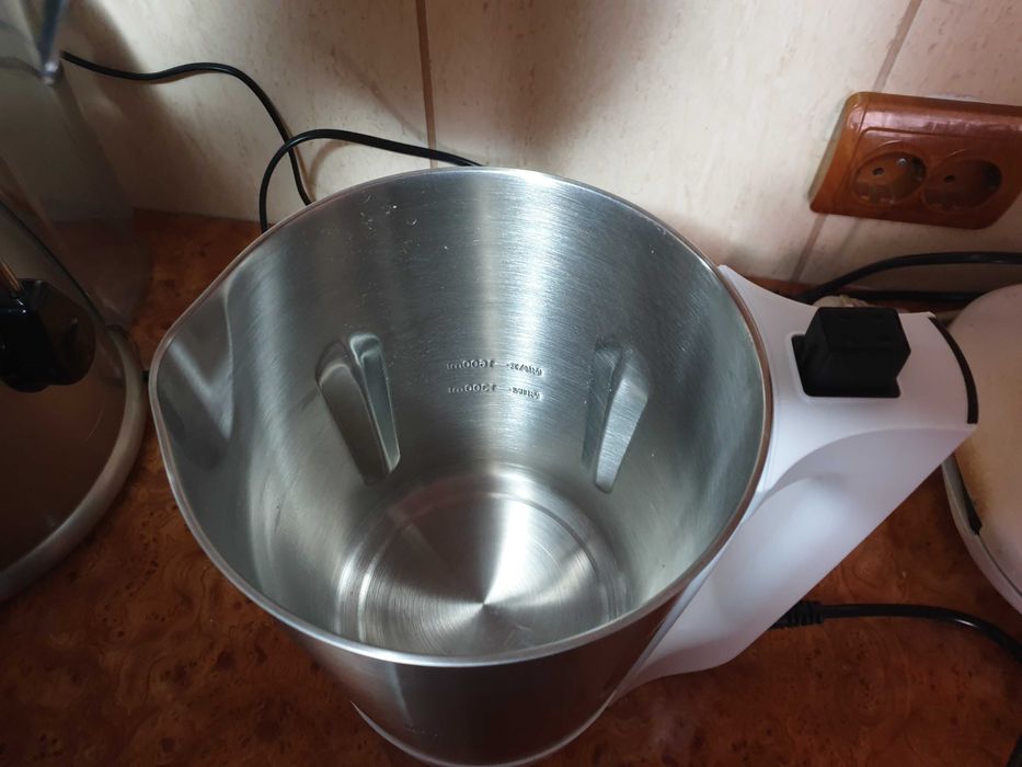 Robot bucatarie 6 in 1-mixer incorporat-nou-Oferta !!!