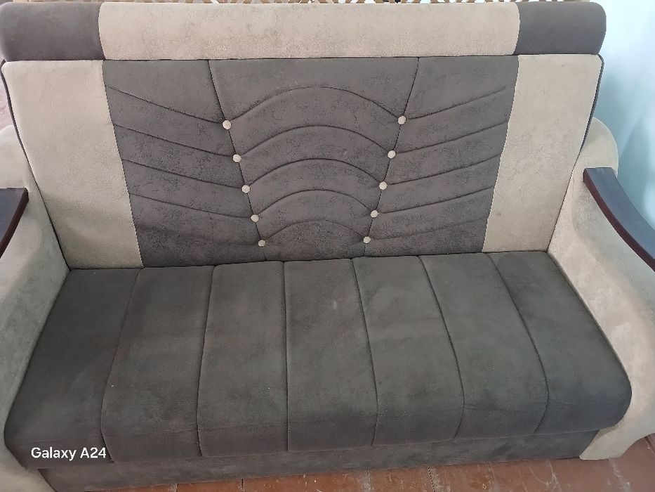 Yumshoq mebellar va stullari