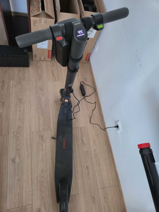 Trotineta electrica Segway Ninebot