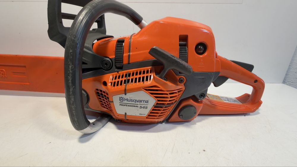 Hisqvarna 545 Mark II drujba taiat lemn padure bustean stihl dolmar