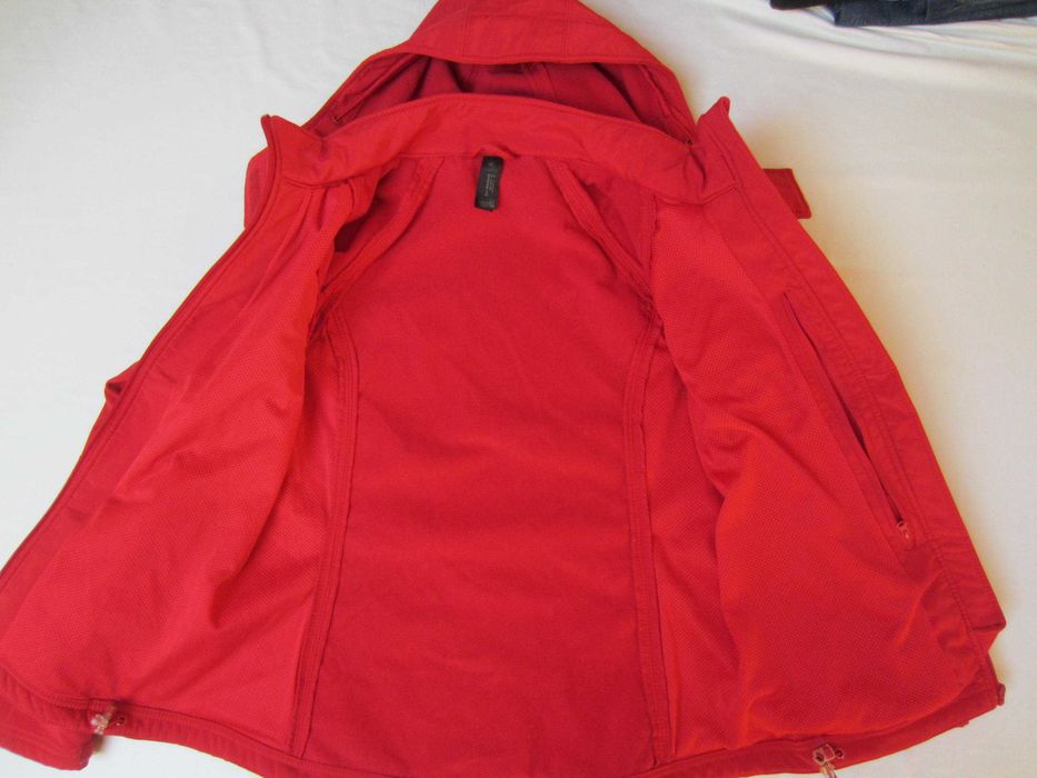 Geaca dama termica softshell BTC,masura M, gluga,  stare f. buna