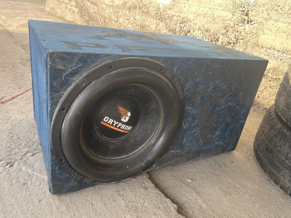 Продам сабвуфер