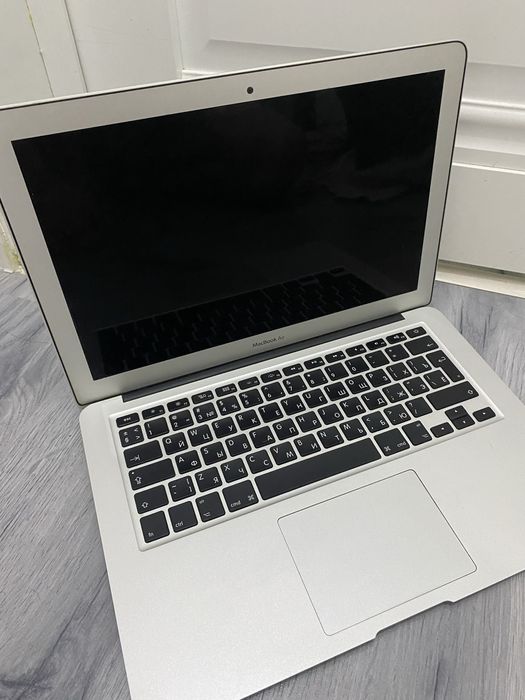 Продам MacBook Air 13-дюймовый