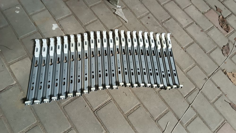 Крепление для панельных радиаторов