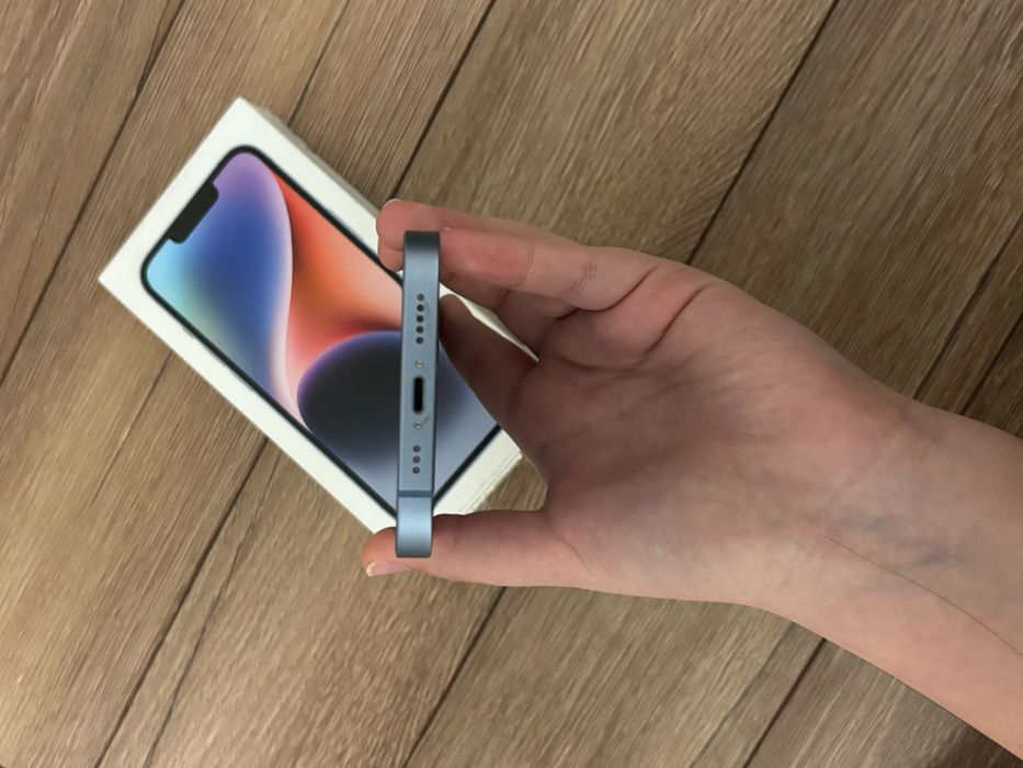 iPhone 14,128гб,голубой,сост 100%