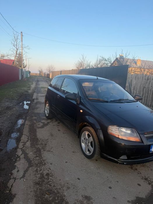 Vând Chevrolet  Kalos