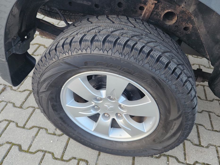 Vand Mitsubishi L200 cu anul de fabricatie 2009