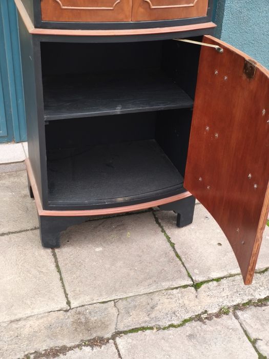 Антикварен скрин