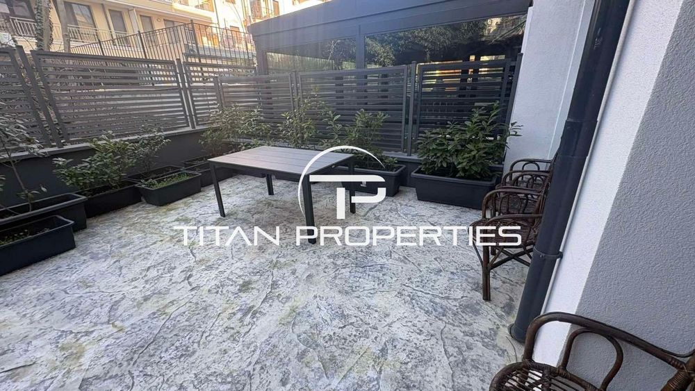 Дава се под наем Тристаен апартамент в Бургас, Център - 112 кв.м за 1047.03 € - Снимка #11