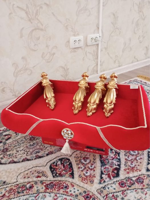 Корзина с ножками