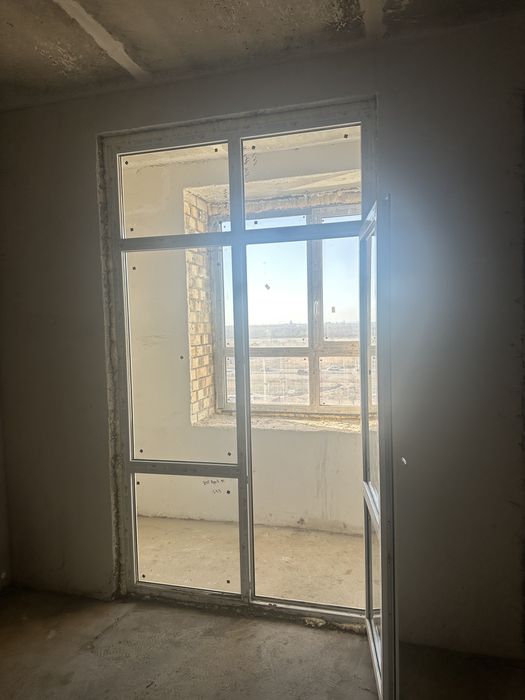 Дверь в болкон бу в хорошем состоянии