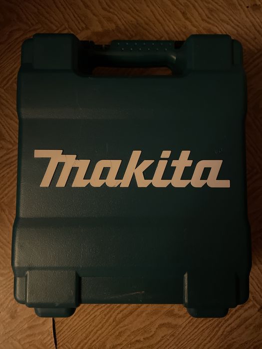 Bormasina cu impact si acumulator makita hp488D002  nou nefolosit