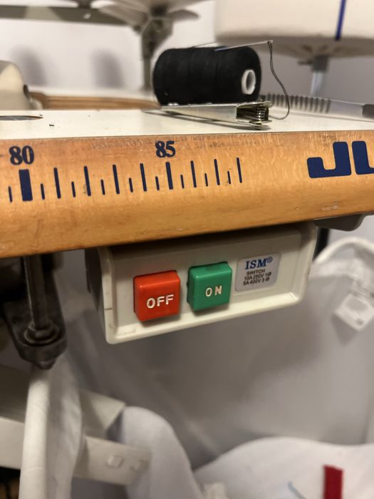 Triploc Juki MO 6714S in stare foarte buna