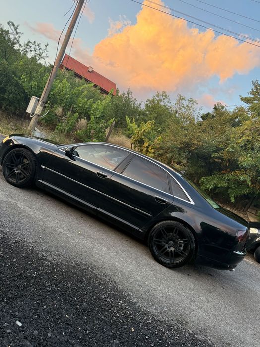 Audi A8 4.2  326 hp