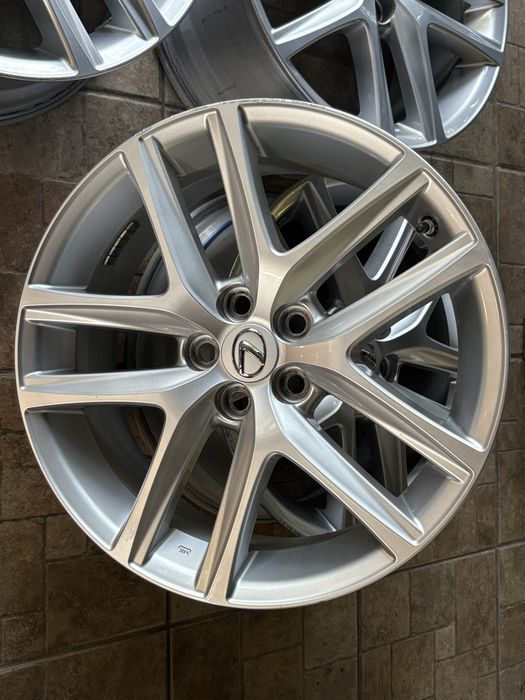 Оригинални джанти Lexus CT / Toyota 17" 5х100