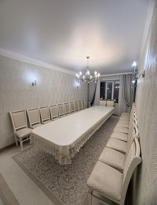 Продам гостинный стол