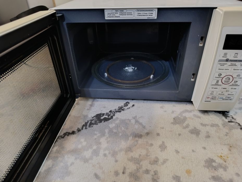 Микроволновка, все работает исправно