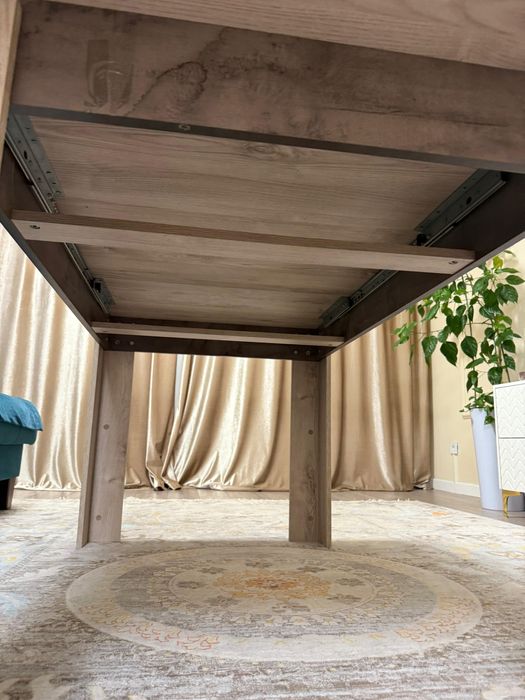 Продам стол в отличном состоянии