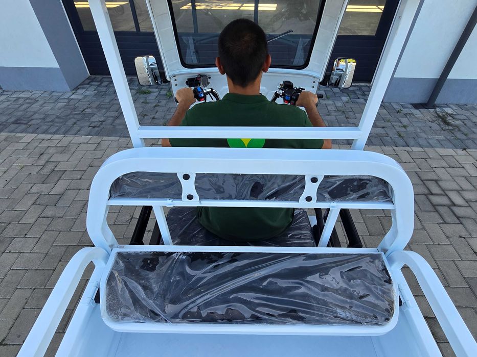 Triciclu cargo cu semicabina KUBA GL35000 full electric