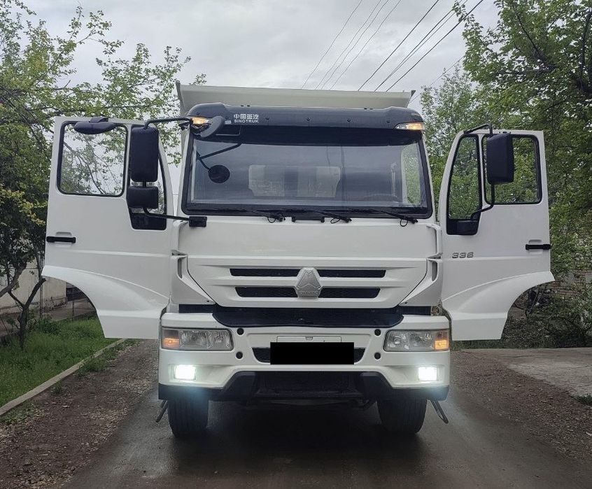 Howo sinotruk samosval sotiladi