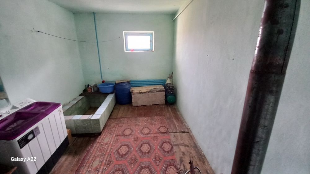 9 сотихли ховли уй сотилади