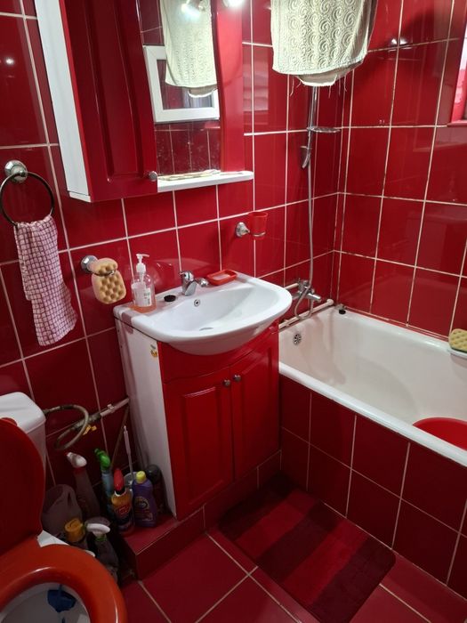 Vând apartament în Lupeni- Strada Policlinicii
