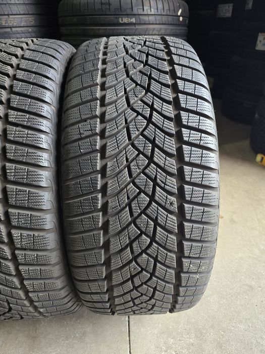 255/40/20 GOODYEAR 2бр