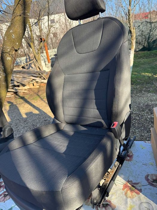 Piese Skoda Octavia 3 2014 Canapele lampa LED spate proiector fata usa