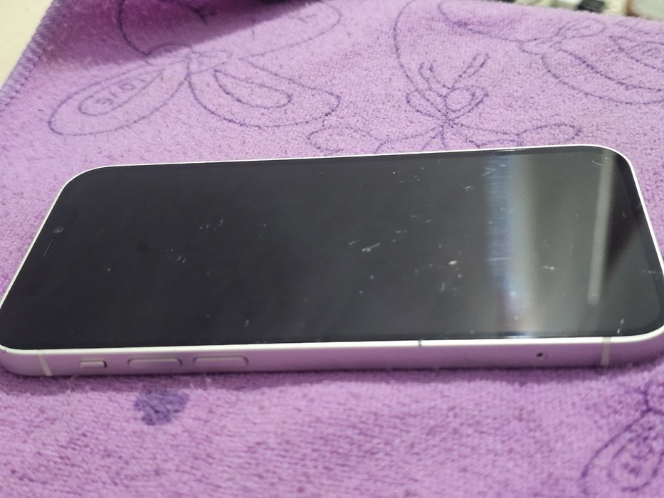 iPhone 12 64GB iOS 17 торг