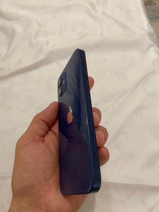 Срочно продам iphone 12