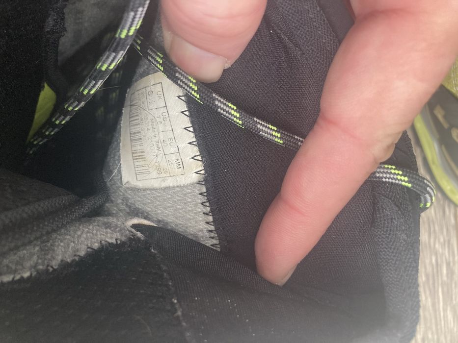 Bocanci iarna Lowa 40 prindere coltari