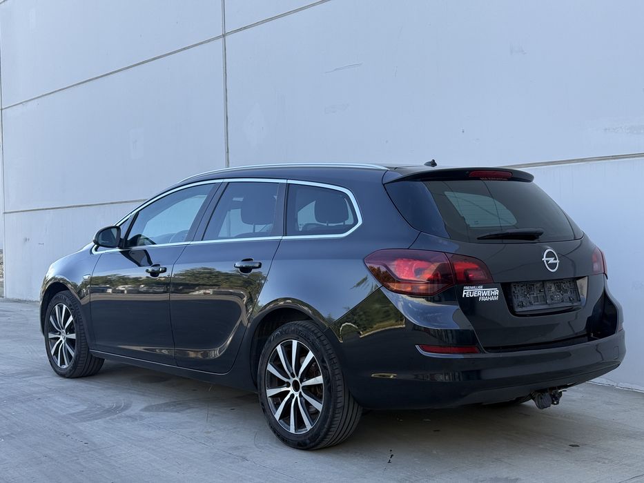 OPEL Astra 2013 — imagine 4