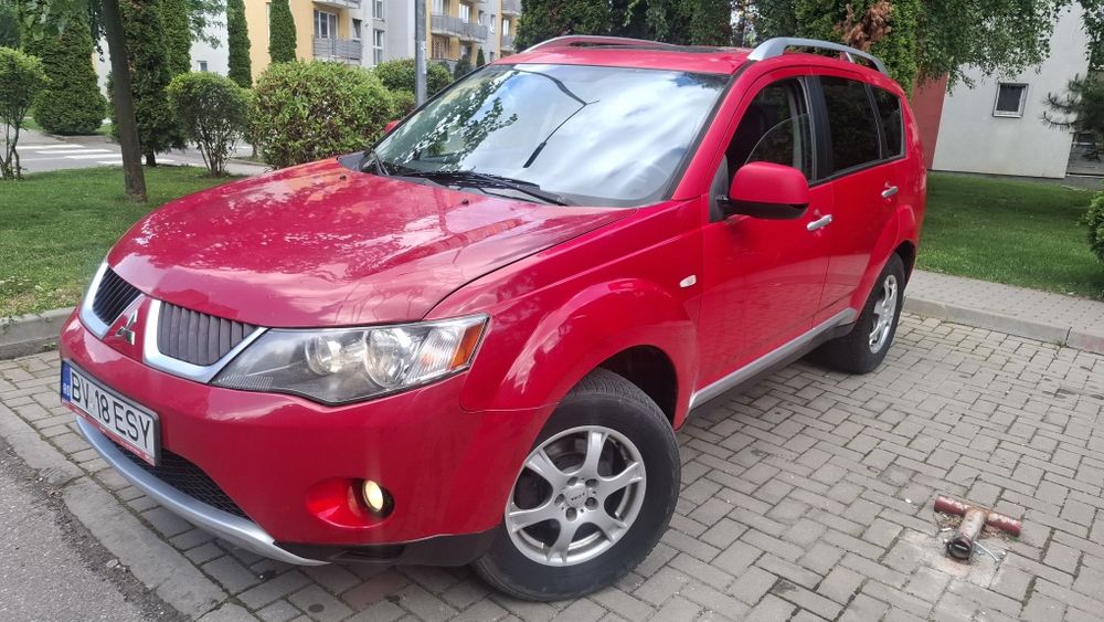 Mitsubishi     Qutlander 2.0  TDI 4 × 4   2008
