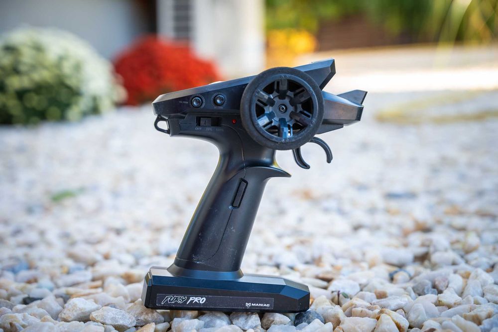 RC кола TRAXXAS MJX 16208 R/C Hyper GO Fury Pro Monster Truck