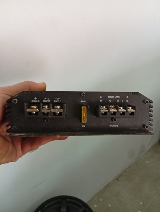 Statie și subwoofer auto Blaupunkt