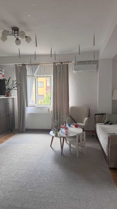 Apartament 3 camere residence