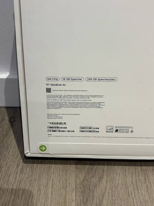Macbook Air 15, M4. 16gb, 256gb, sigilat, transport inclus