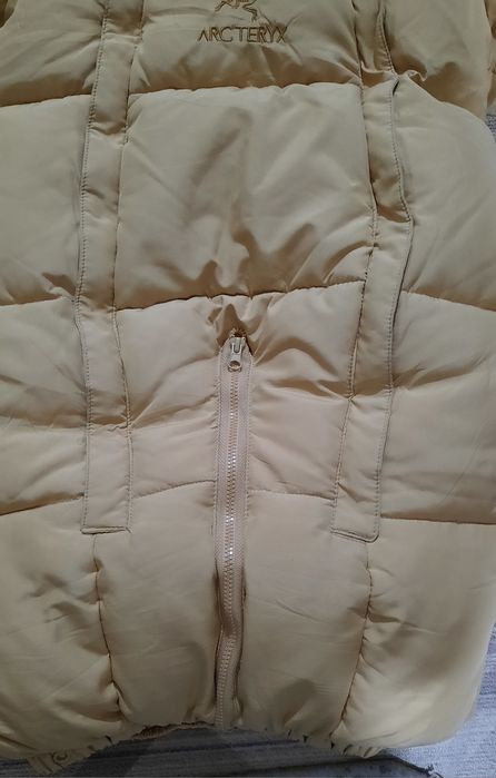 Продам новый зимний комбинезон детский