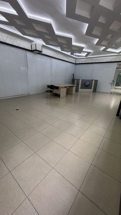 Ofis arendaga beriladi jomiy bozori yonida