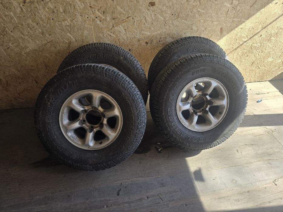 Диск + покришка 265/70/15 4шт 270000