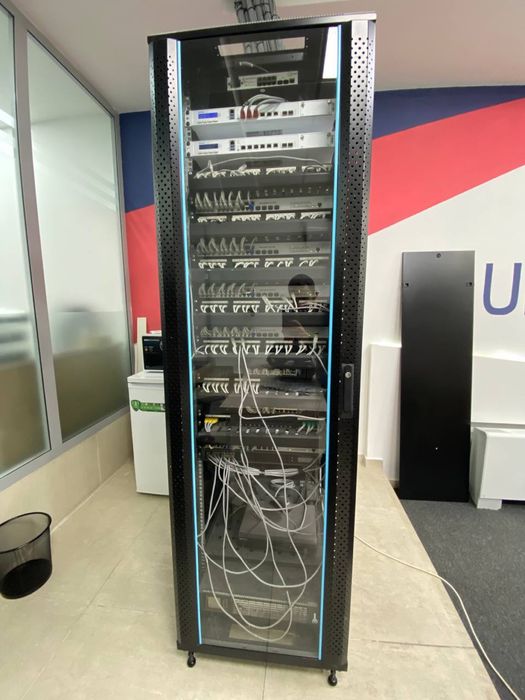 Монтаж слаботочных систем, WiFi, гостиничные решения, контроль доступа