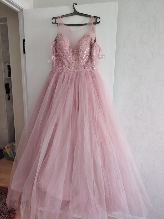 Платия пракат или можно купить