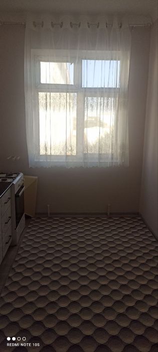 Qarshi markazida 1 xonali kvartira uzoq muddatga ijaraga beriladi.