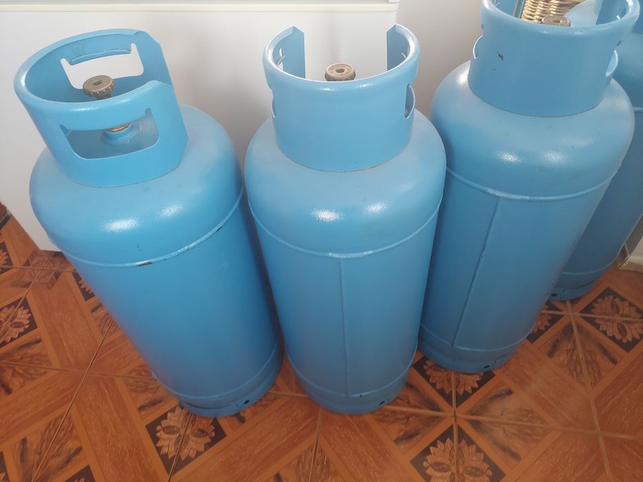 3 Butelii ( 50l )+chit pentru centrală +3butelii rezervă(50l)