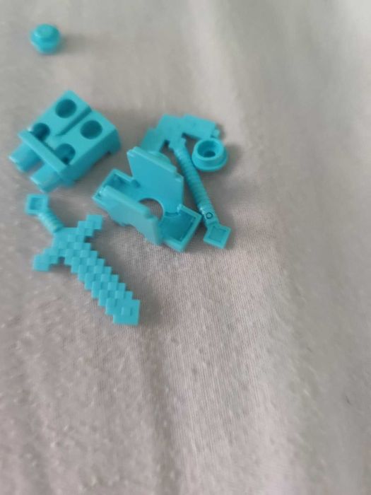 LEGO® Minecraft - Светещият мост 21154