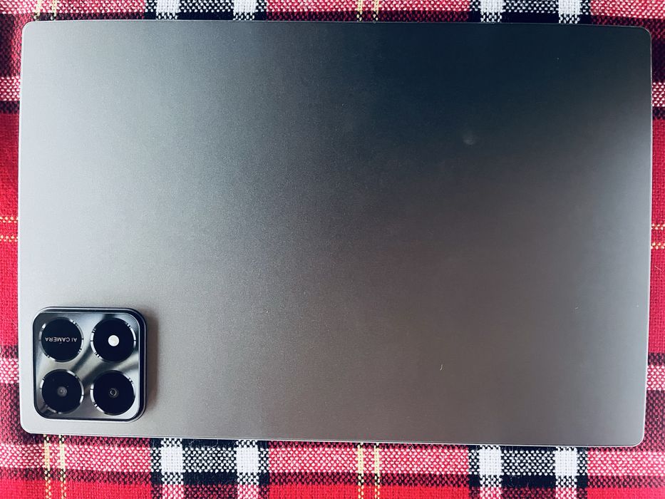 Продава се таблет pad6s pro - 11 inch