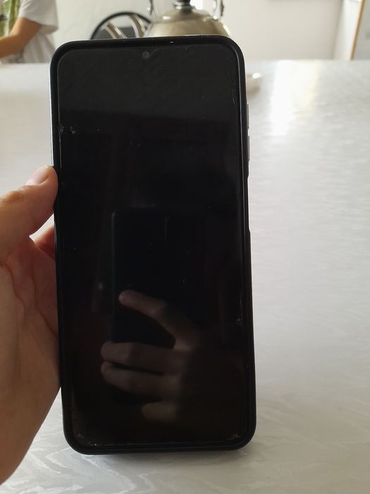 Продам телефон GALAXY 13