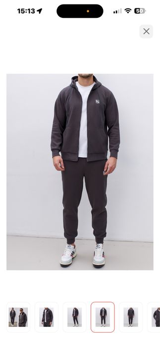 Спортивный костюм