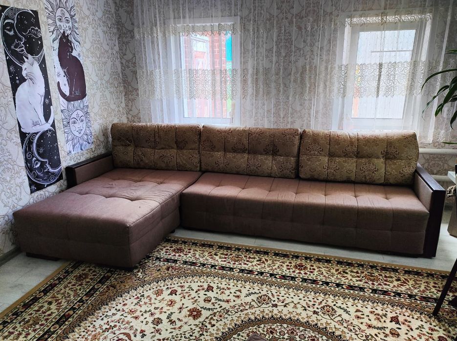 Продам диван в хорошем состоянии