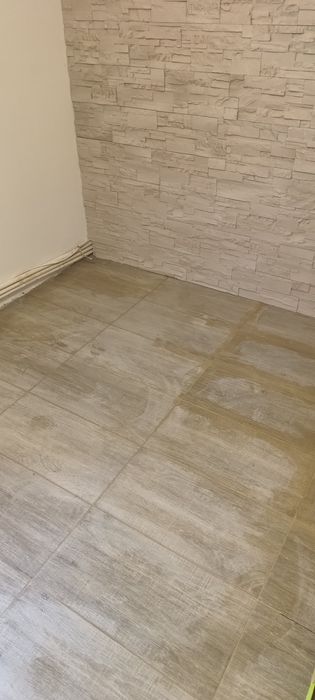 Renovări complete | Gresie, faianță, glet | Izolații profesionale

Descriere: